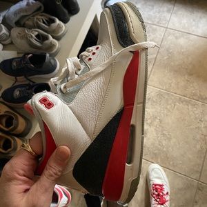 Jordan 3 Fire Red